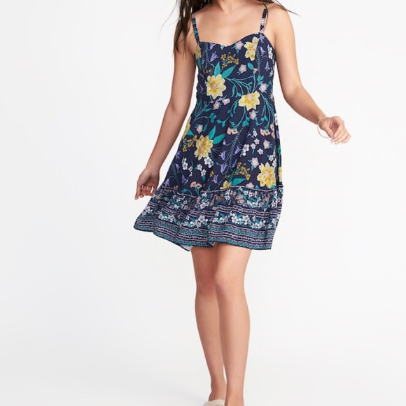 Old Navy Dresses & Skirts - Old Navy - Fit & Flare Sun Dress